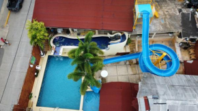 Гостиница Hotel Casa Longino´s  Икстапа-Сиуатанехо